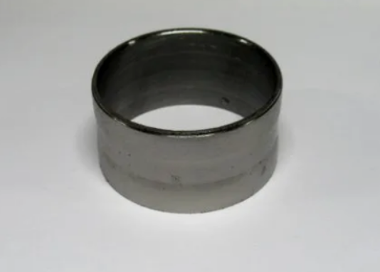 Втулка коллектора вып.КамАЗ 740-1008038 (соед.)