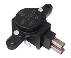 Регулятор напряж.КамАЗ,МАЗ 612.3702-07 к ген.7762 в сб. "Энергомаш"