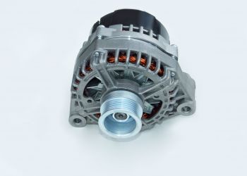 Генератор МАЗ 3252.3771 двиг.ЯМЗ-656,658 до августа 2009г. 6ручьев  90А "БАТЭ" 