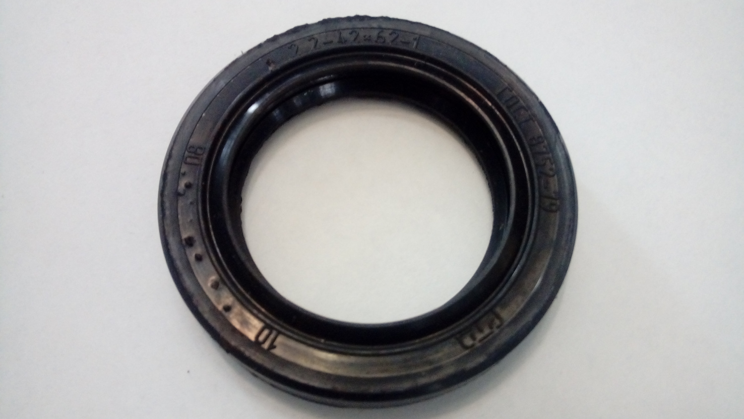 42-62 сальник перв.вала КПП ЗиЛ "Чайковский"