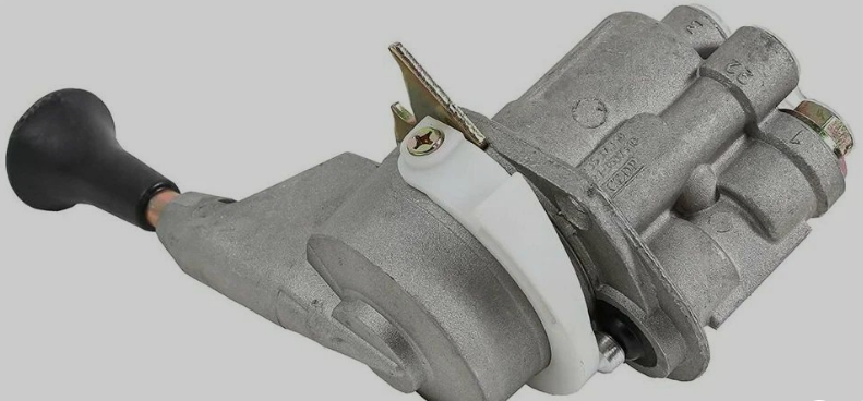 Кран ручн. торм. 100-3537310 4-х вывод. "Автомагнат"