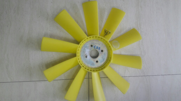 Крыльчатка вентилятора 236-1308012-А4 (пластик) внутр.50мм наруж.540мм универс. 10 лоп."ЯЗТО"