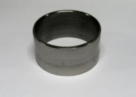 Втулка коллектора вып.КамАЗ 740-1008038 (соед.)