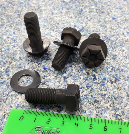 Болт с шайбой крепл.маховика Cummins 6ISBe 4894641