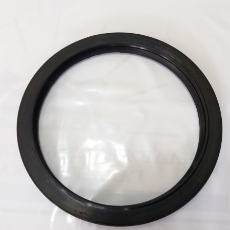 130-154 сальник 307272-П "Чайковский"