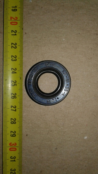 18-35 сальник КПП Т-40 "Чайковский"