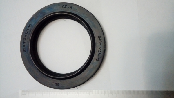 81-115-12 сальник 540-1731045  "Чайковский"