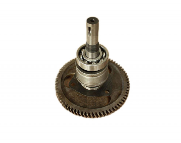 Вал с шестерней привода ТНВД (нов.обр) ф25 мм 236-1029120-В "ЯМЗ"